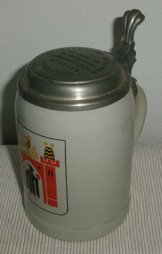 Bierkrug mit zinndeckel - 0,5l,