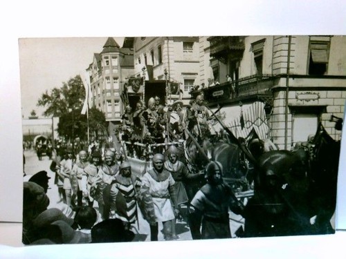 Festzug unbekannter stadt - festzug,